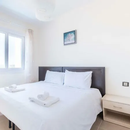 Viola Penthouse & Jacuzzi 3 Bedroom Penthouse *