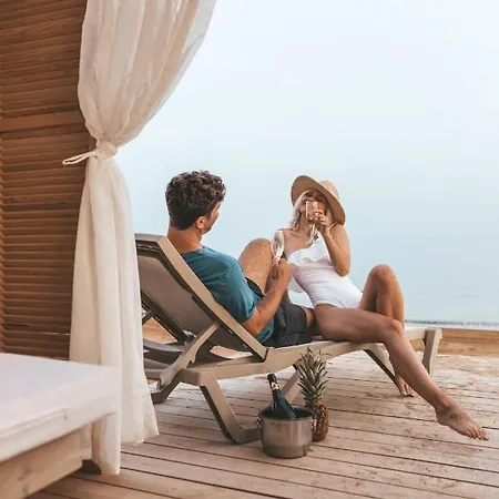 Viola Penthouse & Jacuzzi 3 Bedroom Penthouse Апартаменты