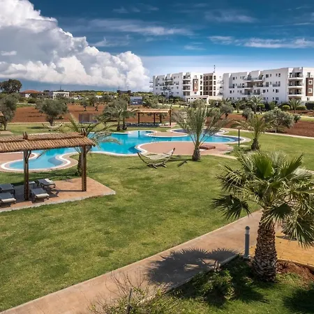 Апартаменты Viola Penthouse & Jacuzzi 3 Bedroom Penthouse *